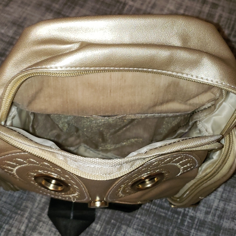 Gold Leather Owl🦉 Backpack - Picture 6 of 7